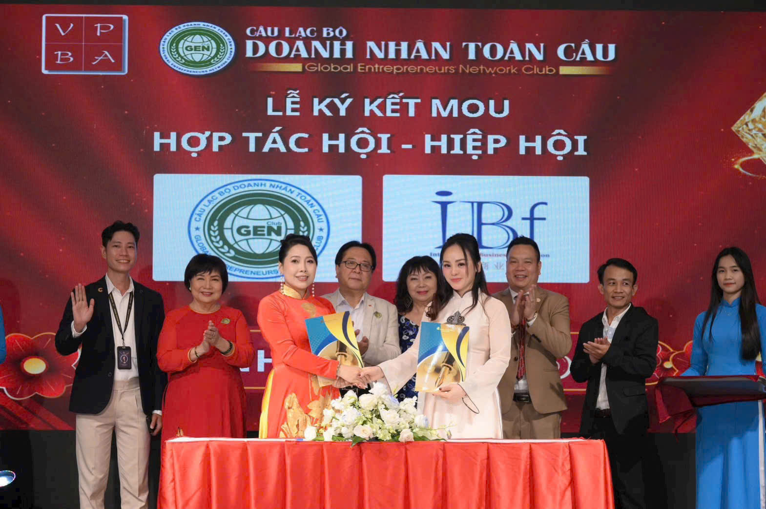 Khoảnh khắc Tuyệt vời