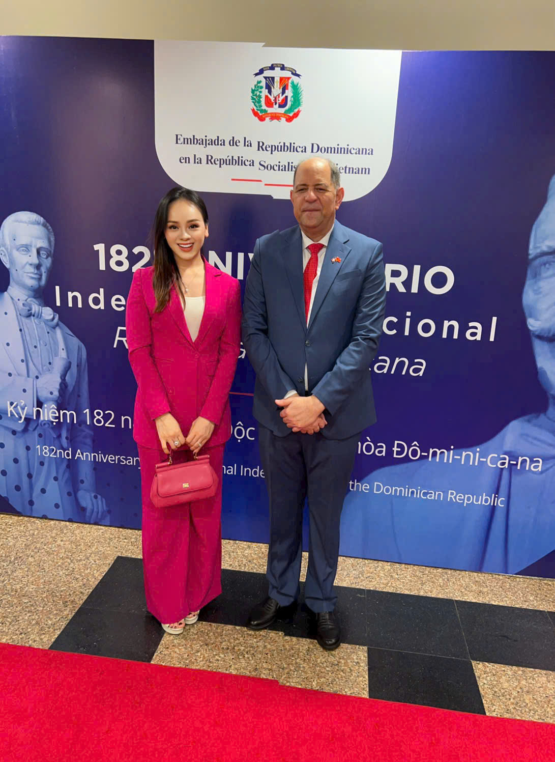 Khoảnh khắc Tuyệt vời